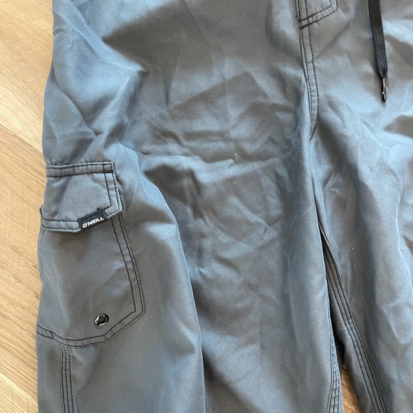 O’Neill board shorts - Picture 4 of 4